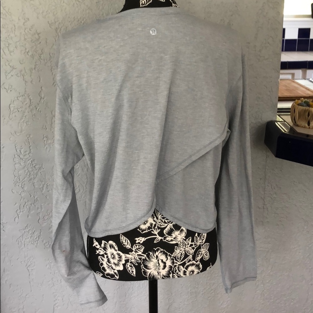 Lululemon athletica top 12